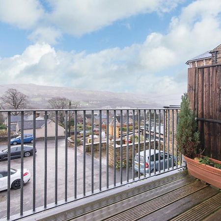 Immaculate 3 Bed House - Stunning Balcony Views Apartment Matlock  Bagian luar foto