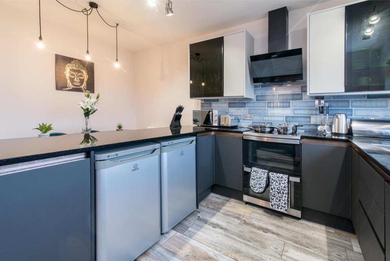 Immaculate 3 Bed House - Stunning Balcony Views Apartment Matlock  Bagian luar foto
